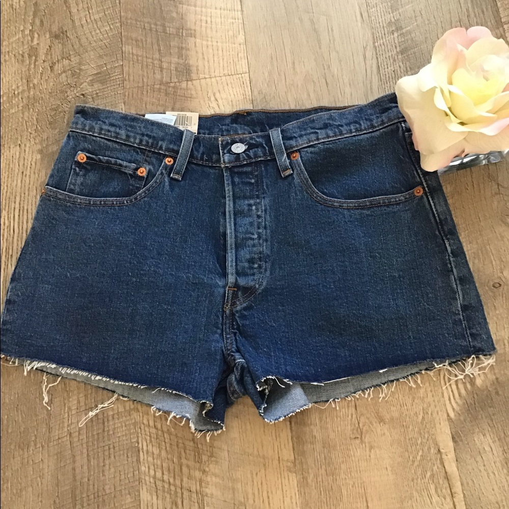 LEVI’S 501 MID RISE SHORTS 🎀 - Picture 4 of 7